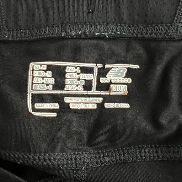 New Balance Ladies Athletic Leggings - Picture 4 of 5